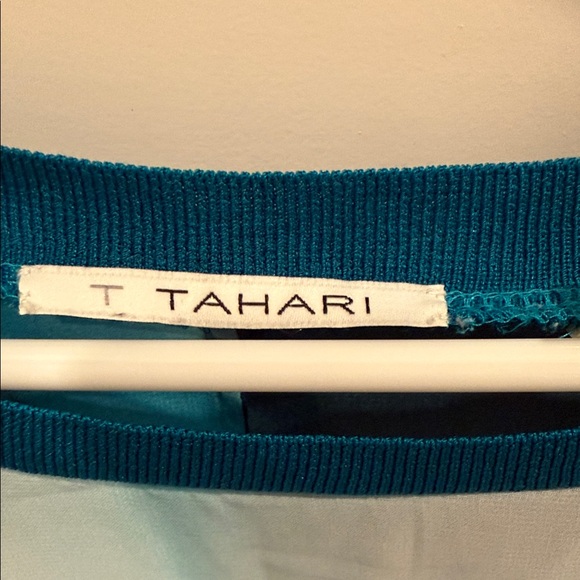 T Tahari Teal and White Blouse - Picture 3 of 4